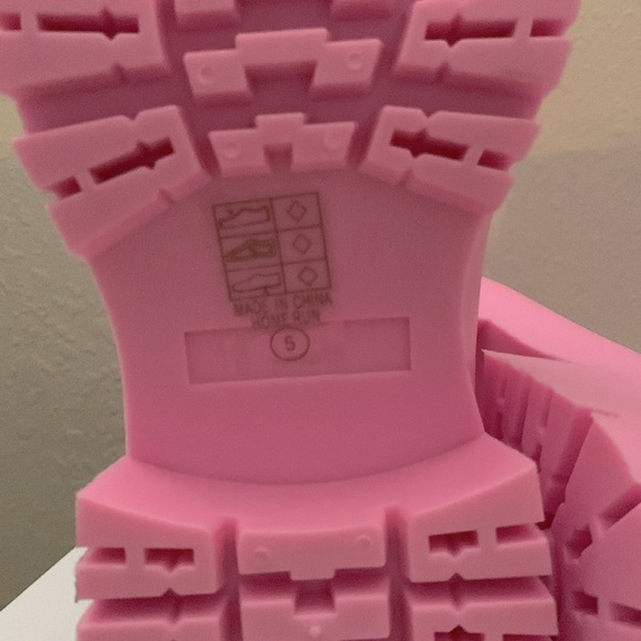 ☔️ NWT Size 5: Women’s Rain Boots - Picture 9 of 11